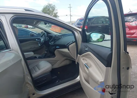 2017 Ford Escape Titanium из США, поврежденный, VIN 1FMCU9JD2HUB42048